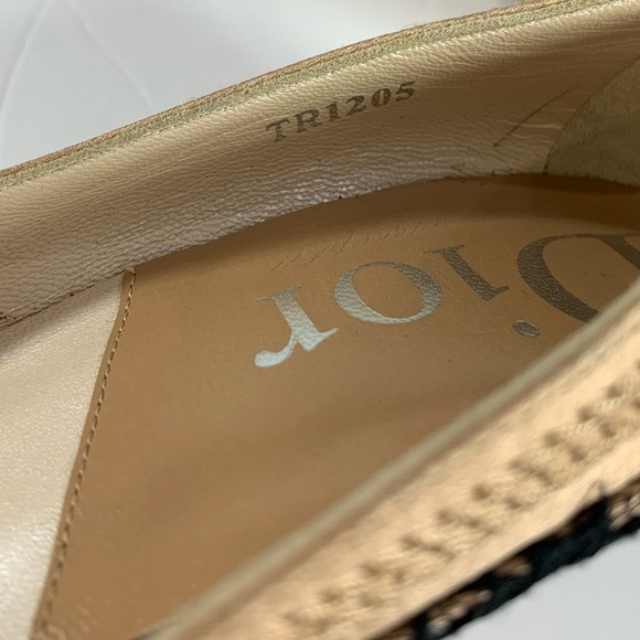 DIOR Tan Satin Lace Women's Pumps 37EU 7US - Picture 11 of 12
